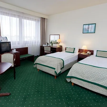 Hotell Danubius Hungaria Center 4*