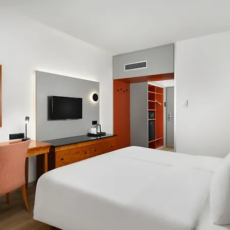 Danubius Hungaria Center 4* Budapeşte