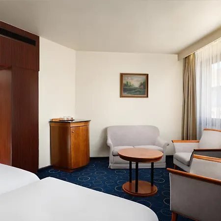 Danubius Hungaria Center 4* 부다페스트