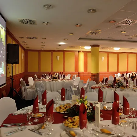 Hotell Danubius Hungaria Center