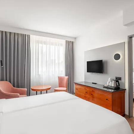 Hotel Danubius Hungaria Center 4*
