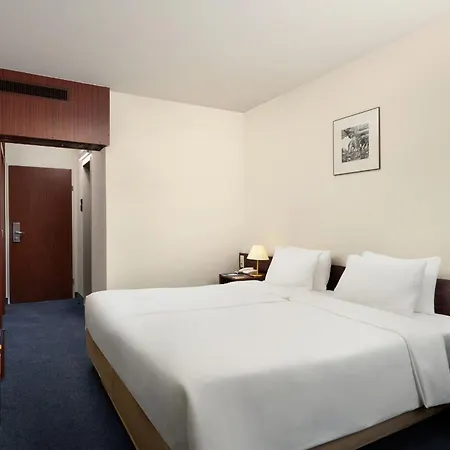 Ξενοδοχείο Danubius Hungaria Center 4*