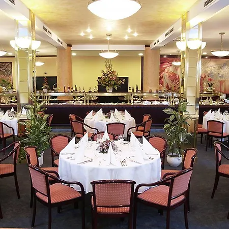 Hotell Danubius Hungaria Center