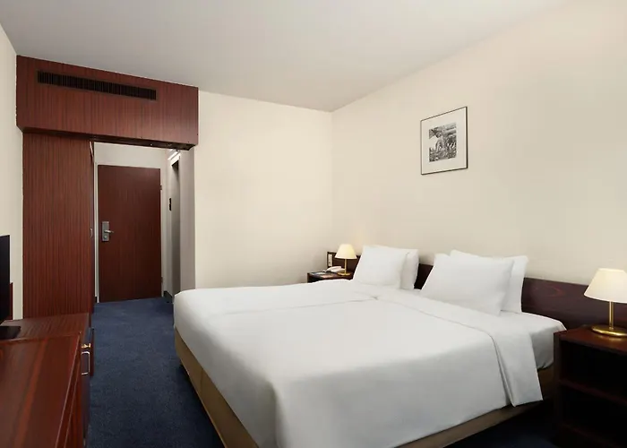 Ξενοδοχείο Danubius Hungaria Center 4*