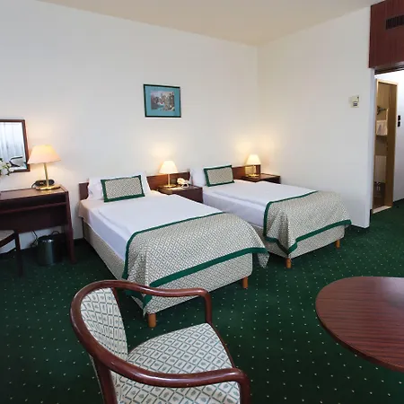 Hotel Danubius Hungaria Center 4*