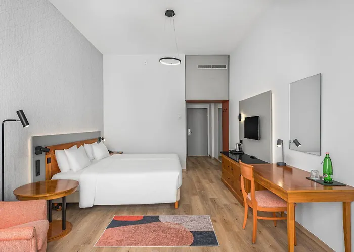 Hotel Danubius Hungaria Center 4*