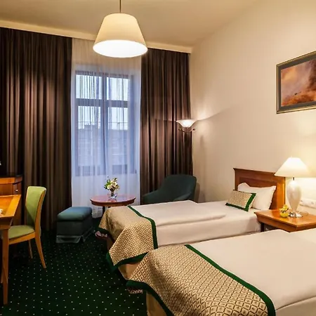 Danubius Hungaria Center מלון 4*
